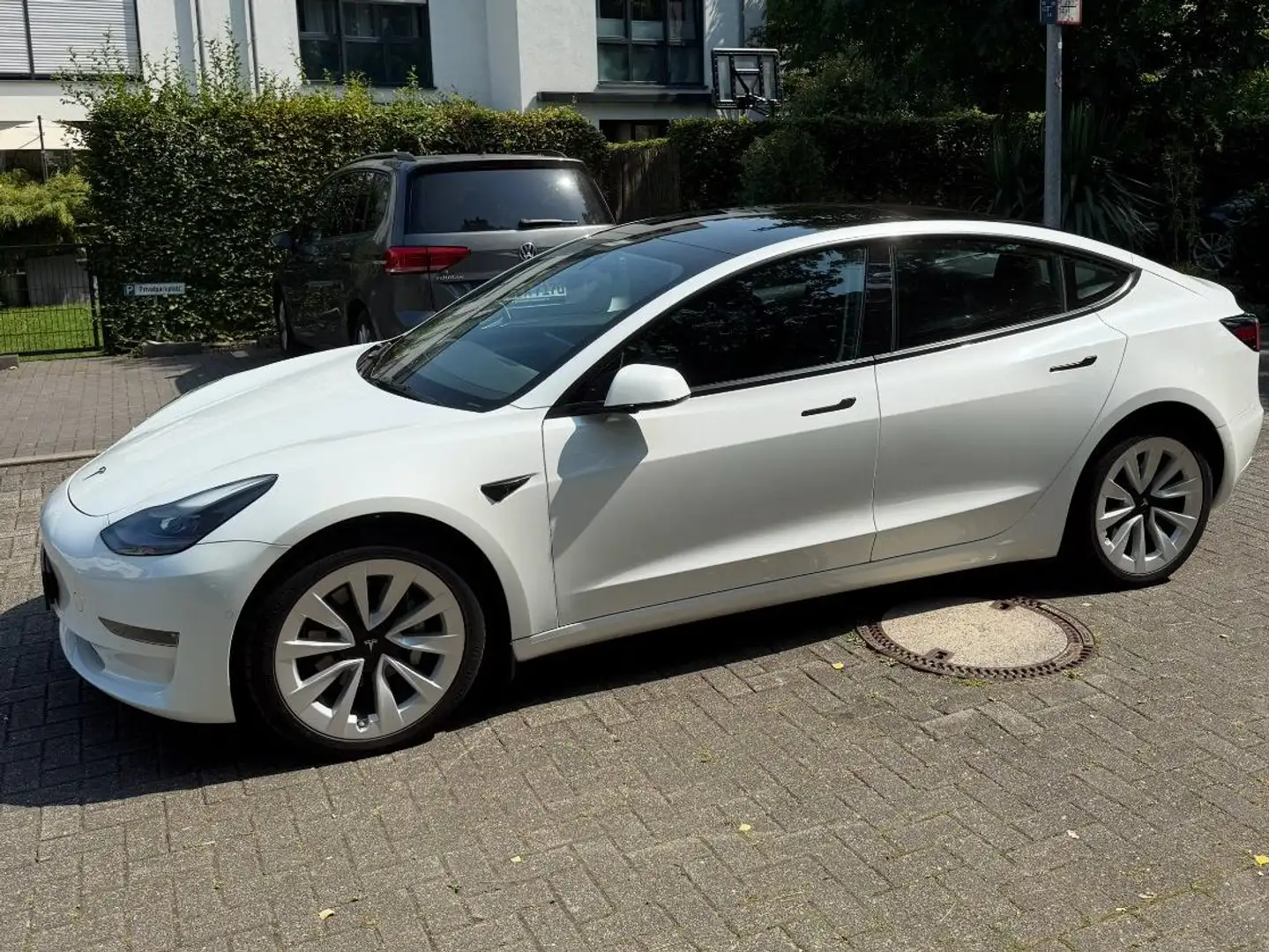 Tesla Model 3 LR AWD | EAP | 20.500 km | 1. Hand | Top Zustand Weiß - 1