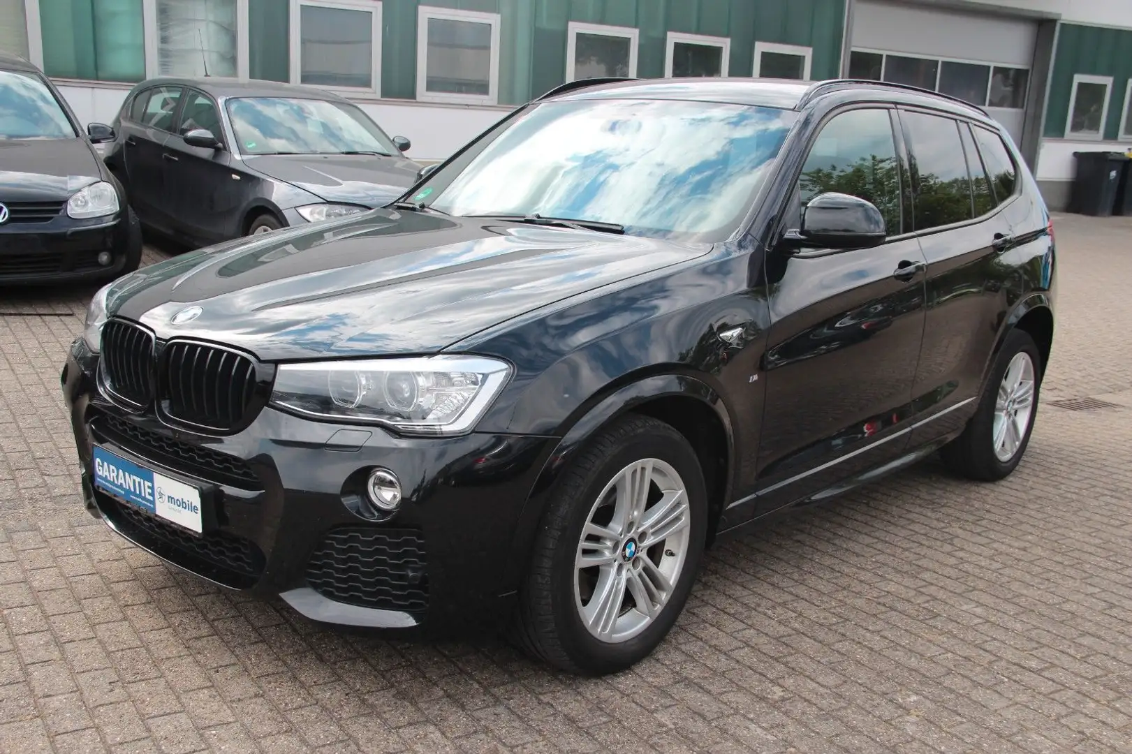 BMW X3 xDrive 20 d M Sport, HUD, Pano, LED, RFK, AHK Schwarz - 2