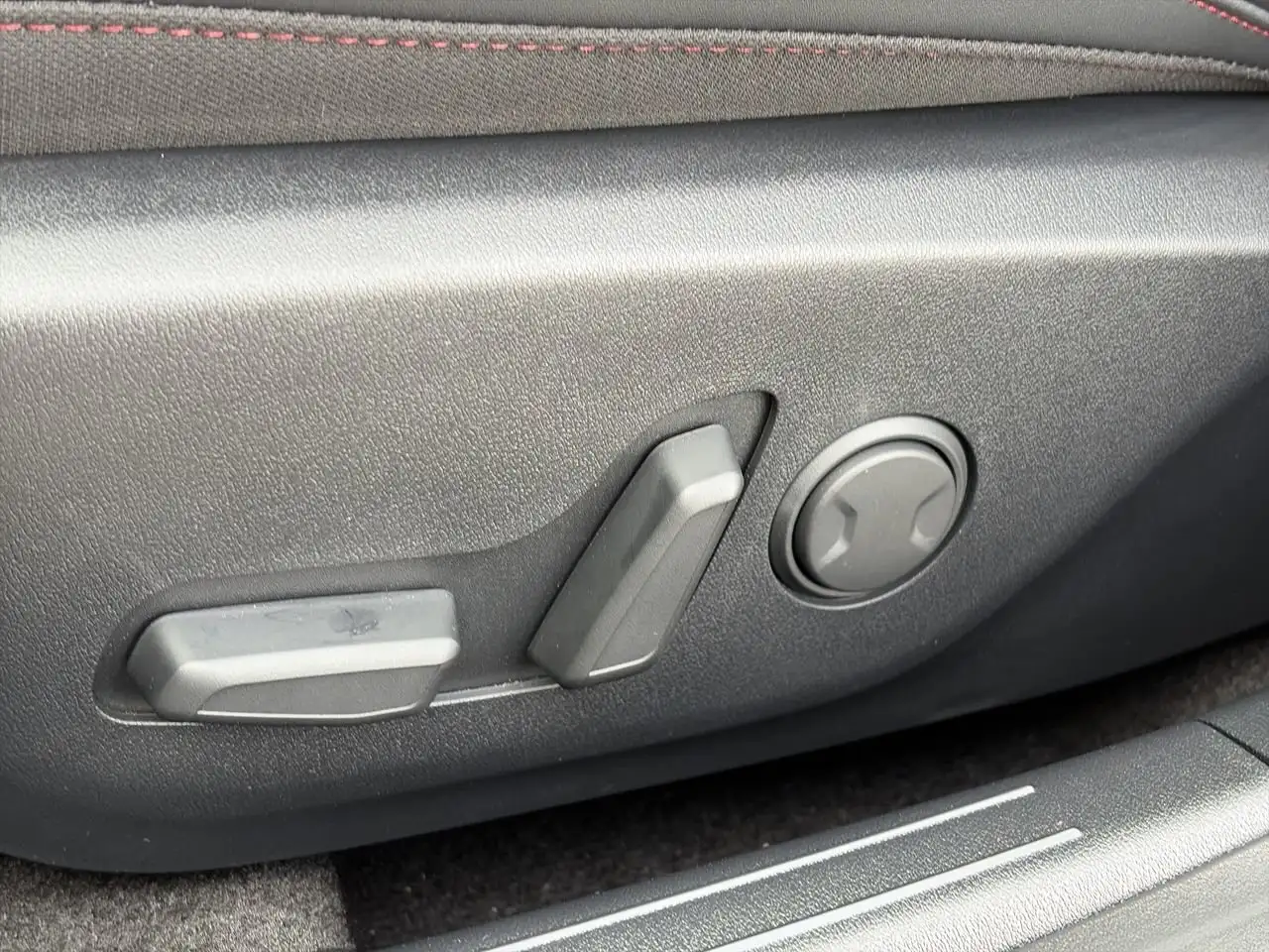 Kia K4 снимка Kia K4