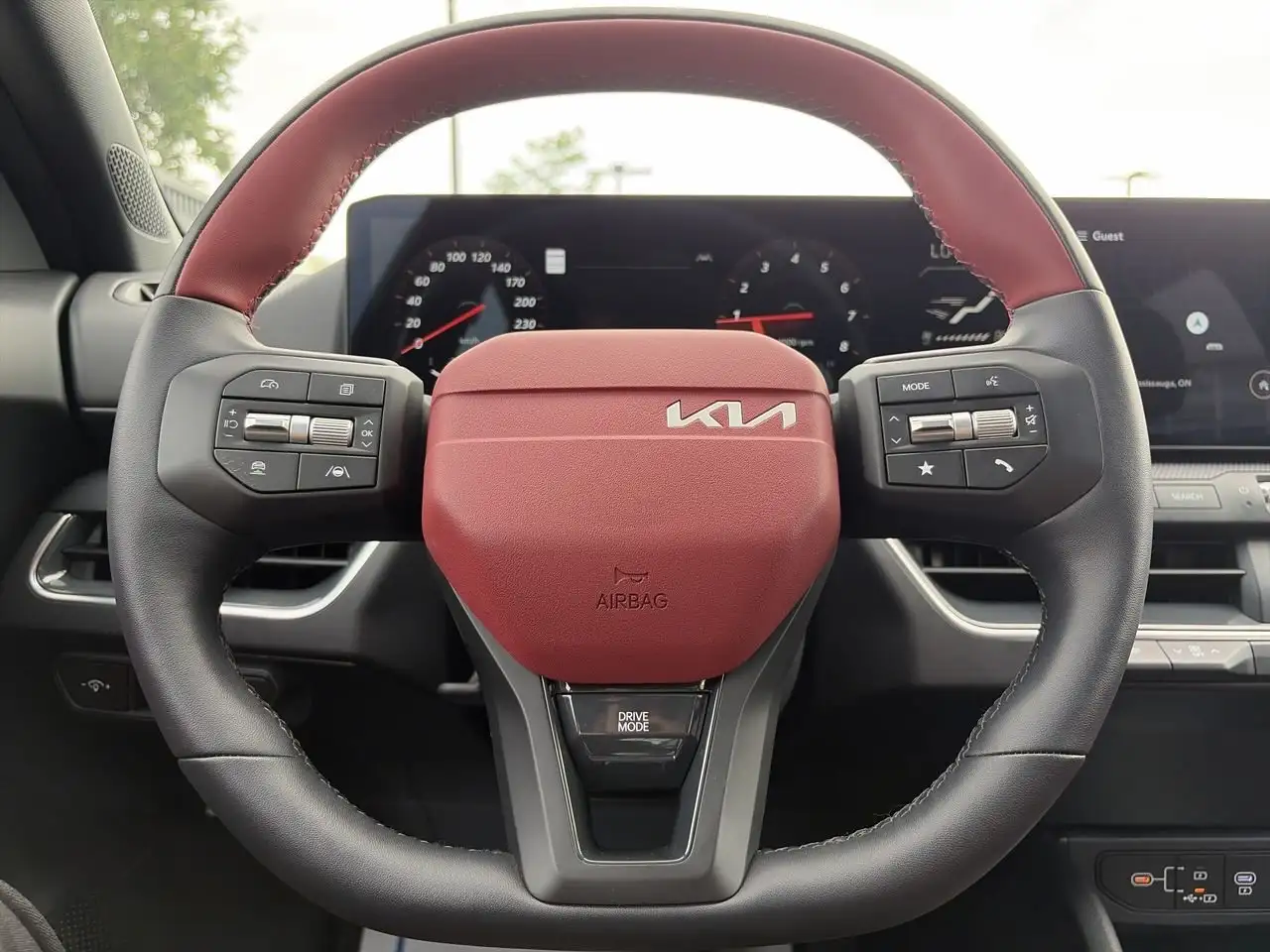 Kia K4 снимка Kia K4