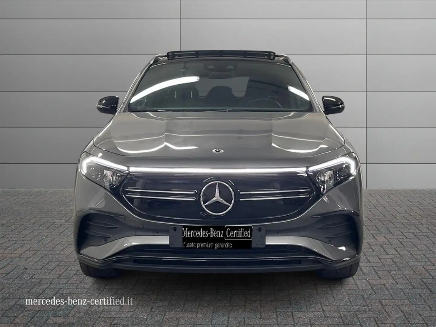 Mercedes-Benz EQA 250 250+ Premium Plus Grijs - 2