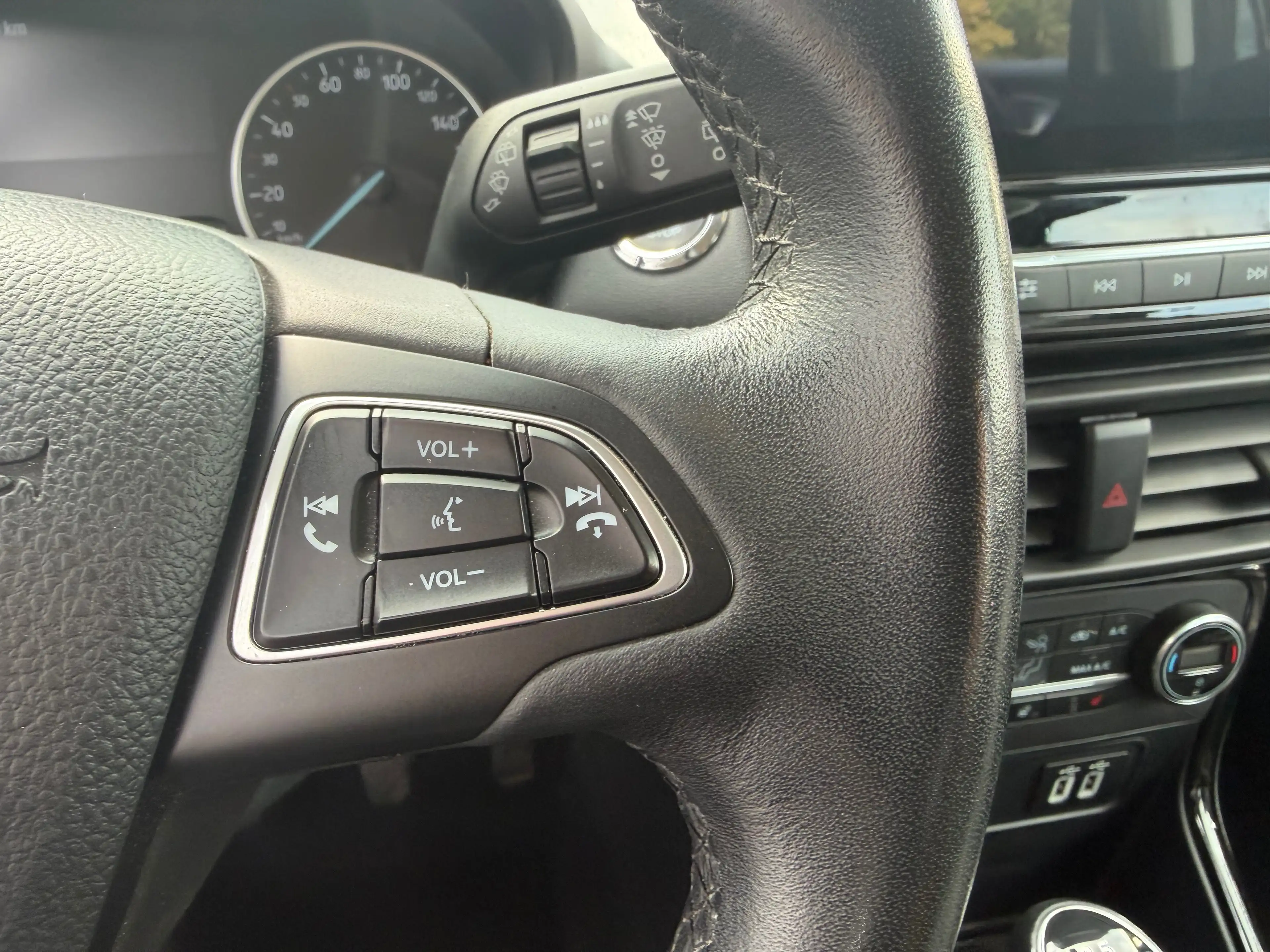 Ford EcoSport Titanium-Kamera-Navi-Winterpaket — photo 14