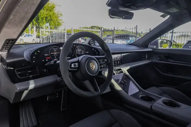 Porsche Taycan view 9