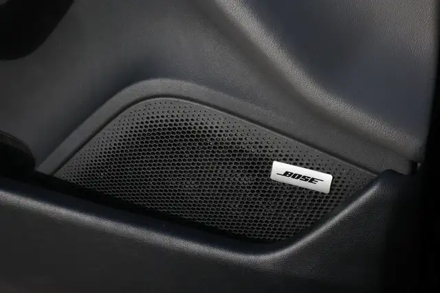Porsche Taycan view 13