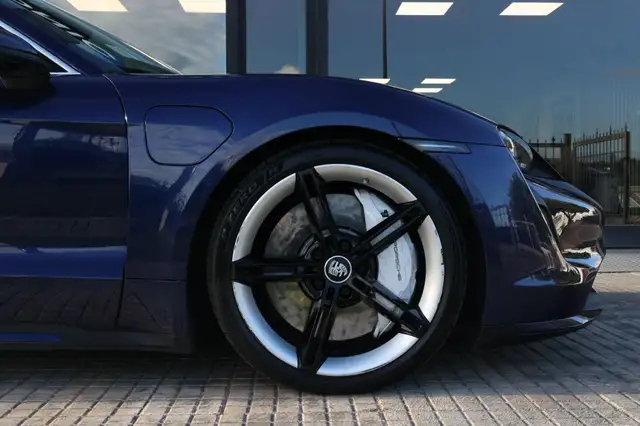 Porsche Taycan view 3