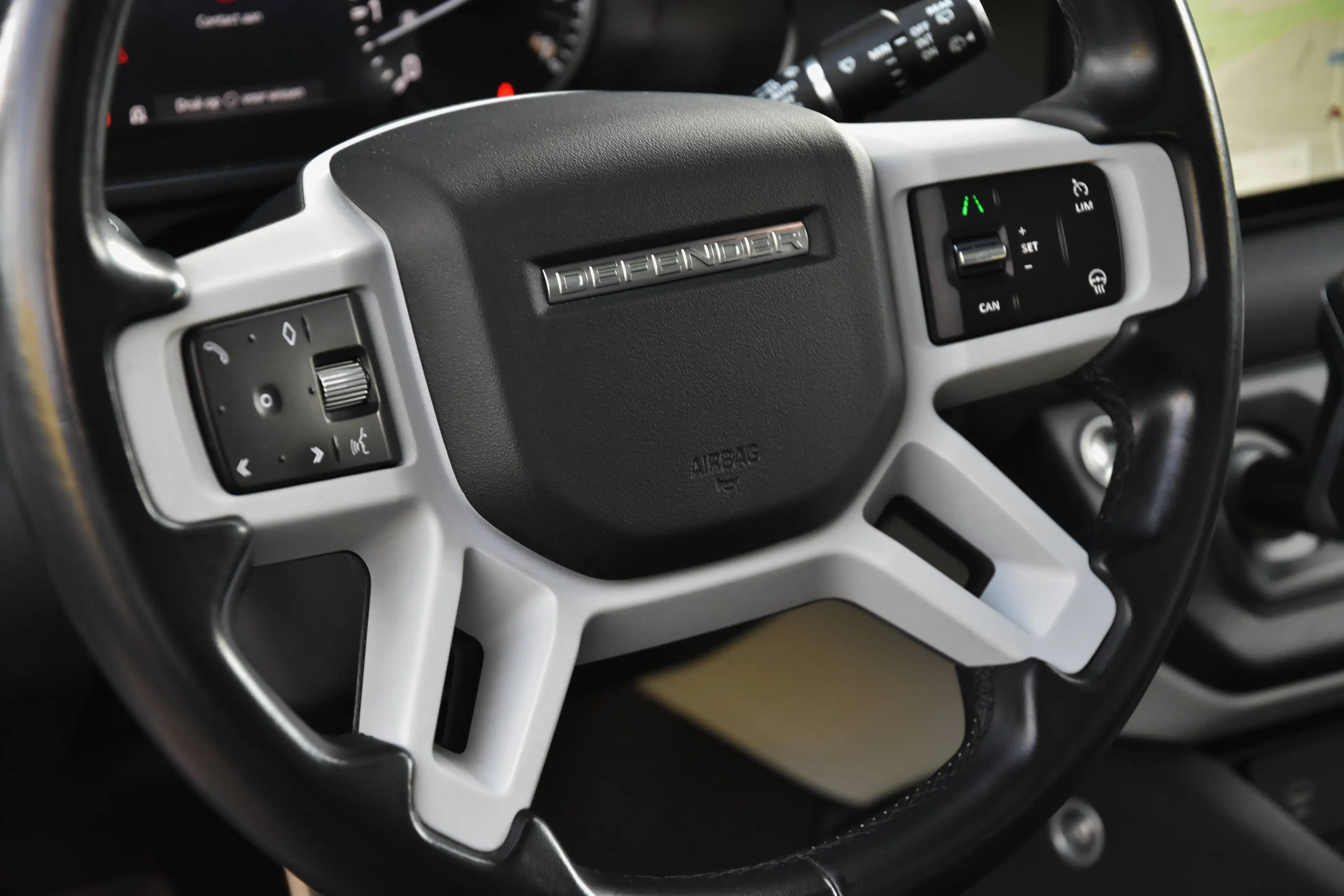 Land Rover Defender 110 P400 XS EDITION *** LICHTE VRACHT / TOP CONDITION *** — photo 11