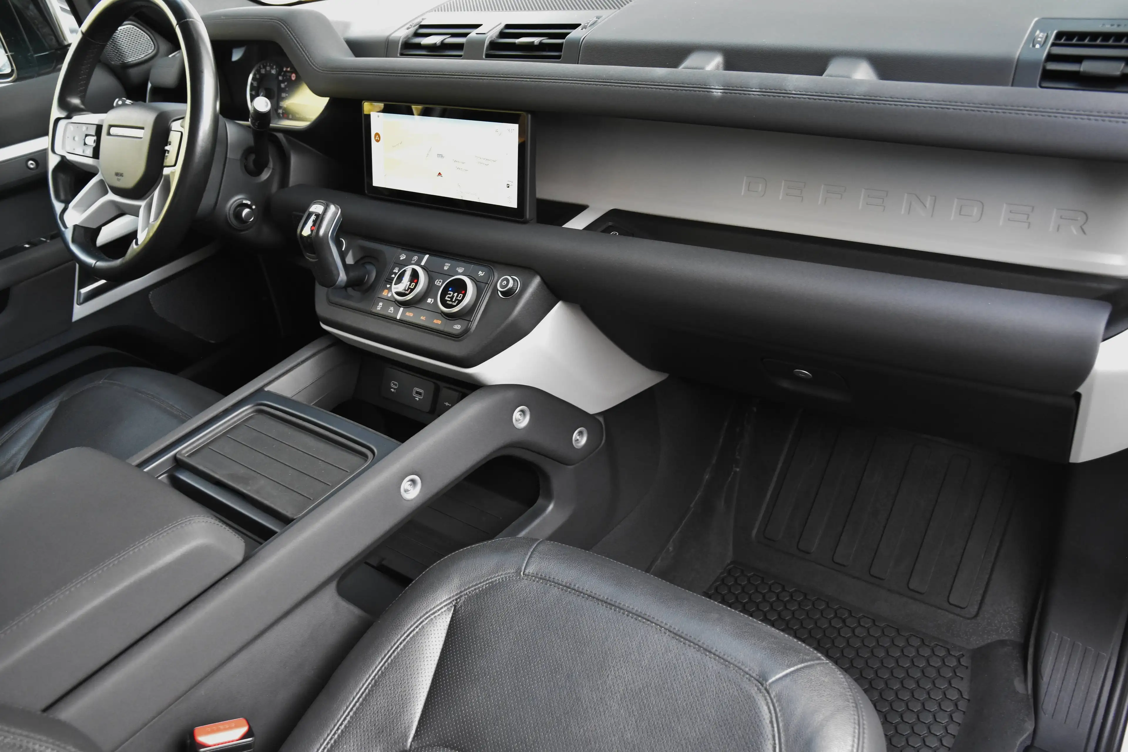Land Rover Defender 110 P400 XS EDITION *** LICHTE VRACHT / TOP CONDITION *** — photo 13
