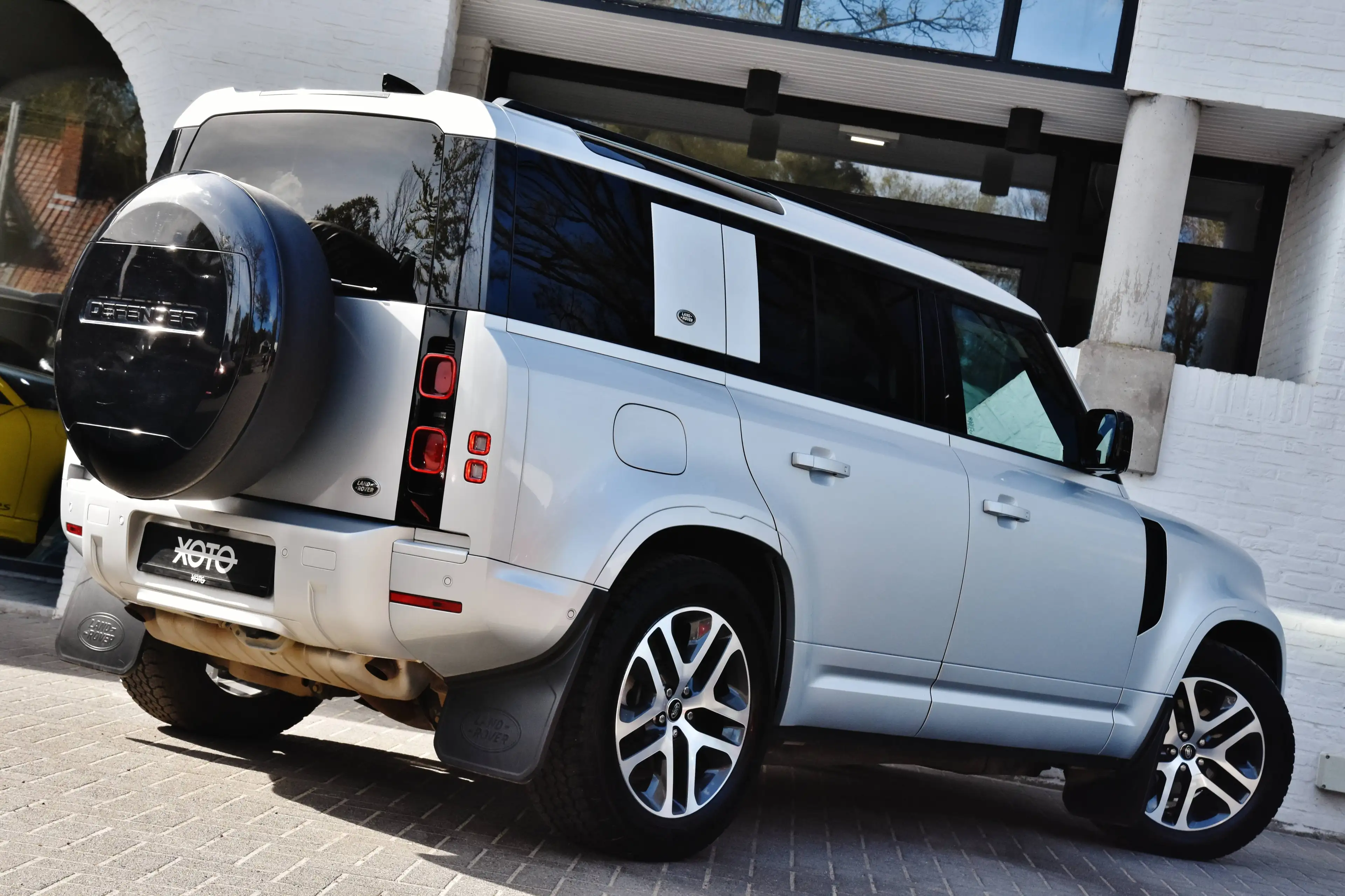 Land Rover Defender 110 P400 XS EDITION *** LICHTE VRACHT / TOP CONDITION *** — photo 8