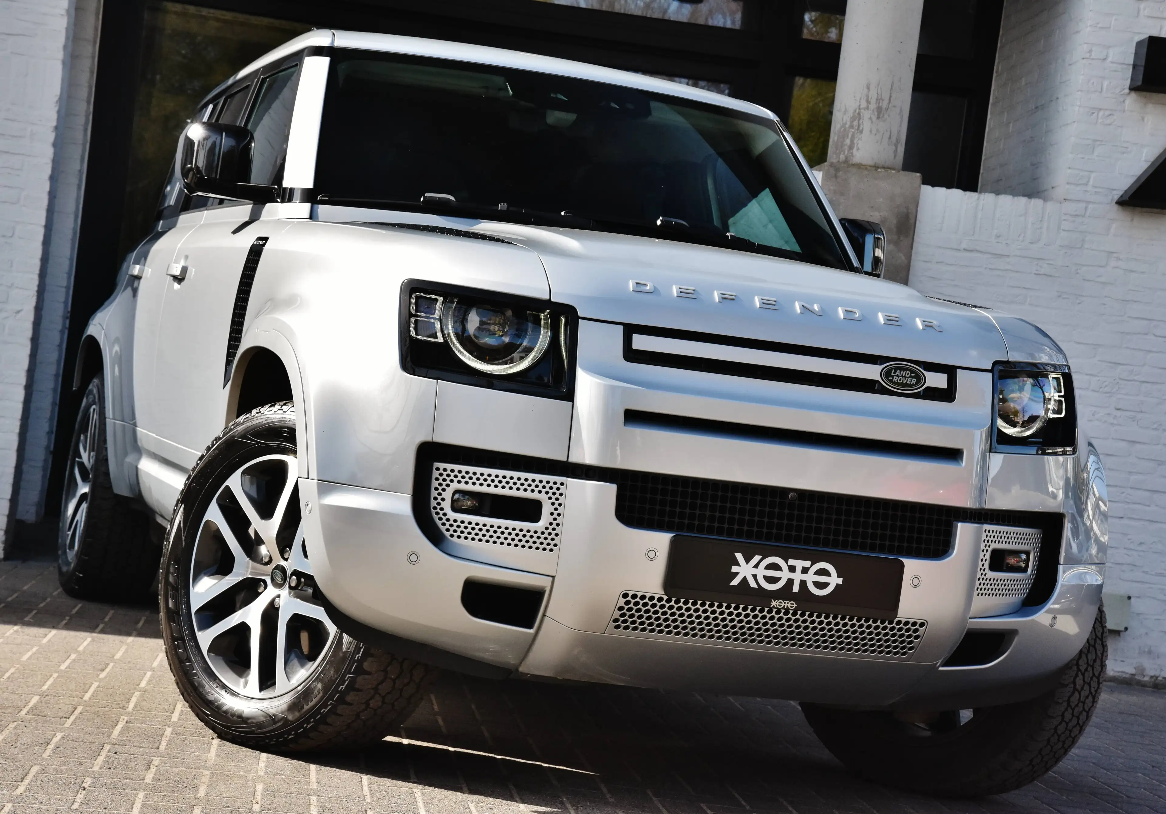 Land Rover Defender 110 P400 XS EDITION *** LICHTE VRACHT / TOP CONDITION *** — photo 2