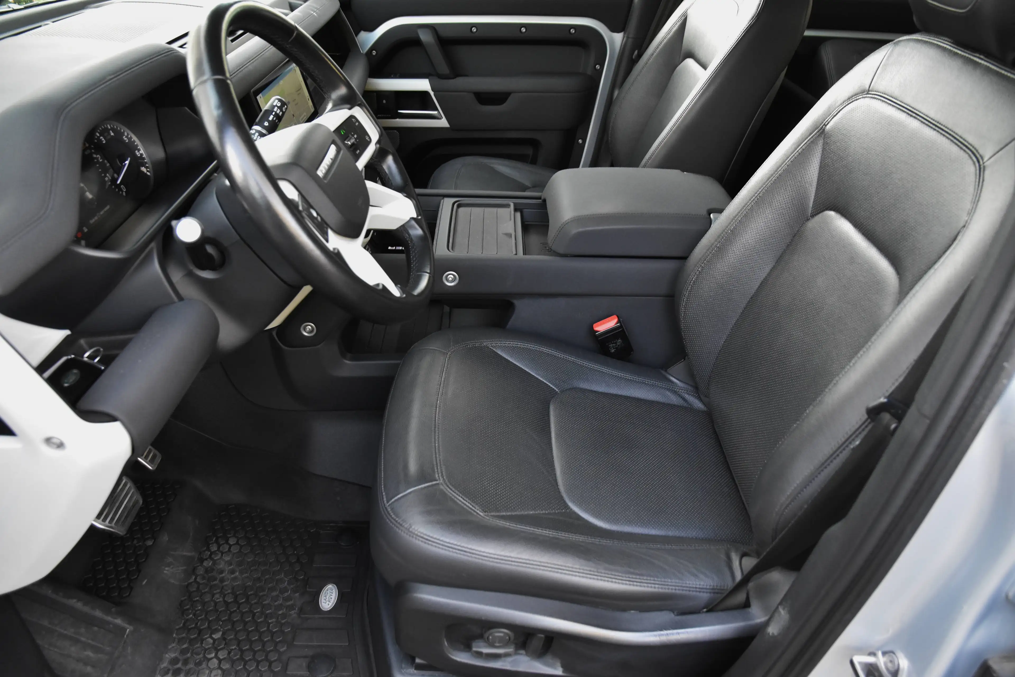 Land Rover Defender 110 P400 XS EDITION *** LICHTE VRACHT / TOP CONDITION *** — photo 5