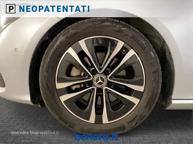 Mercedes-Benz CLA view 18
