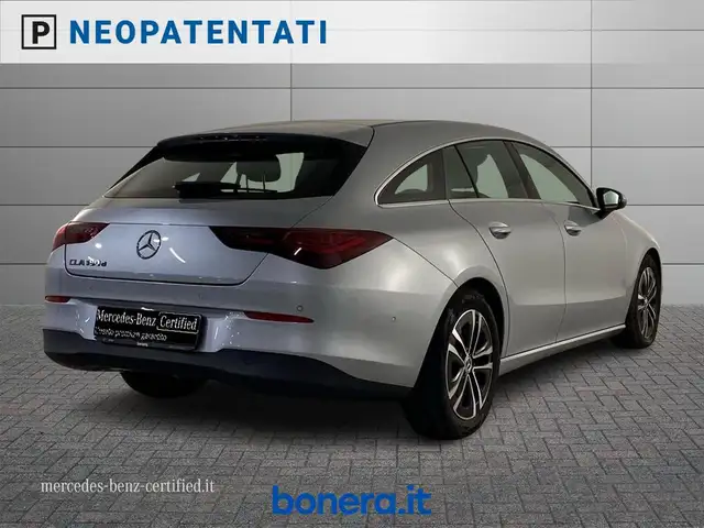Mercedes-Benz CLA view 3