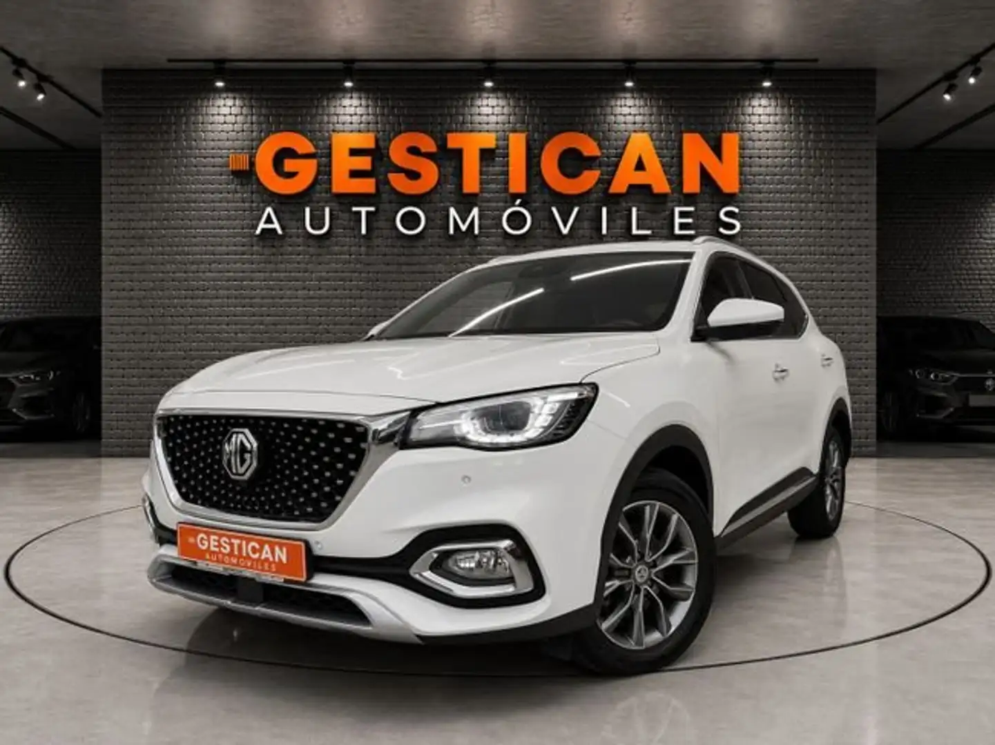 MG HS 1.5 T-GDI Luxury Blanco - 1