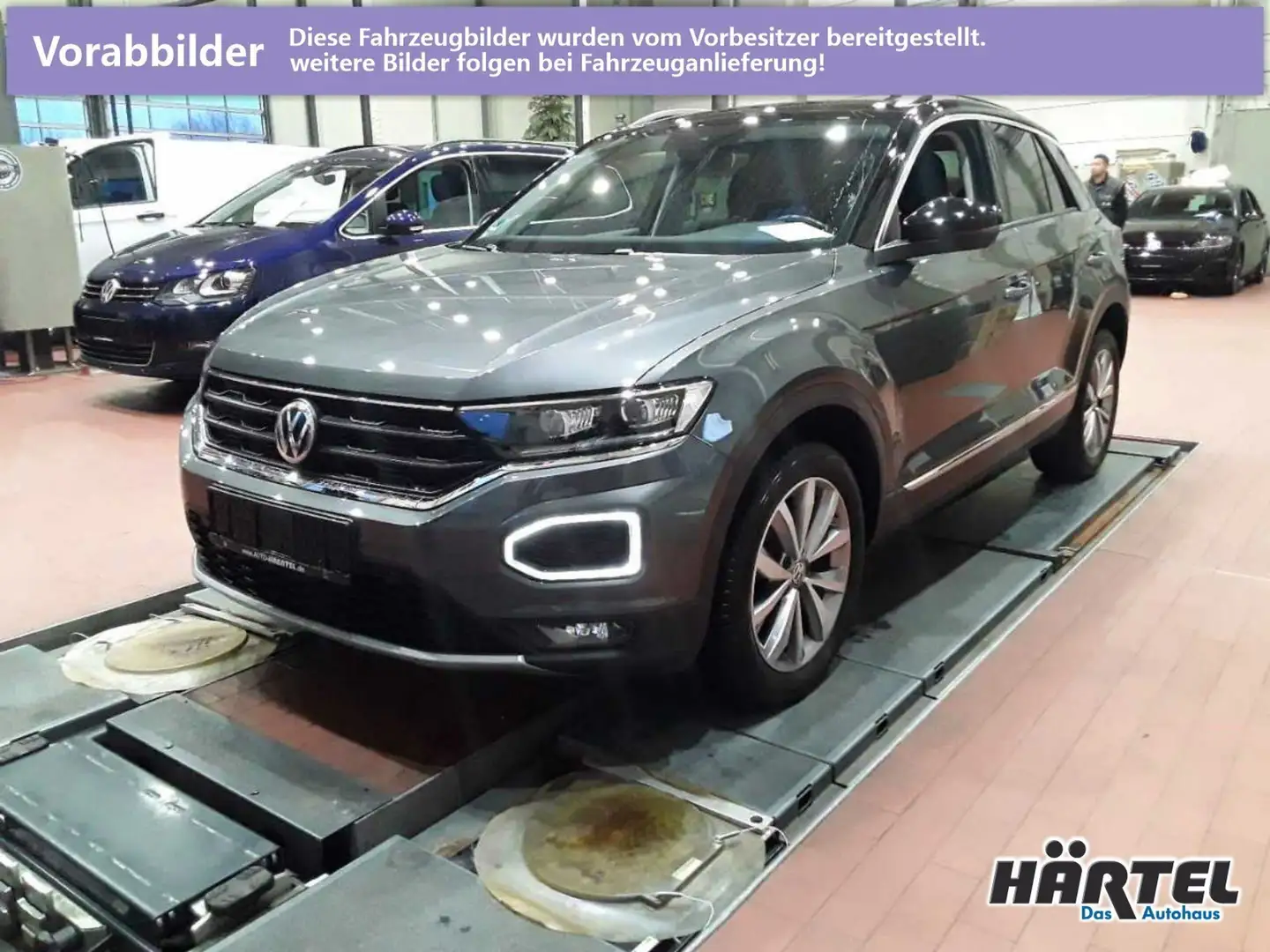 Volkswagen T-Roc 1.0 TSI (+ACC-RADAR+NAVI+CLIMATRONIC) LED Grau - 2