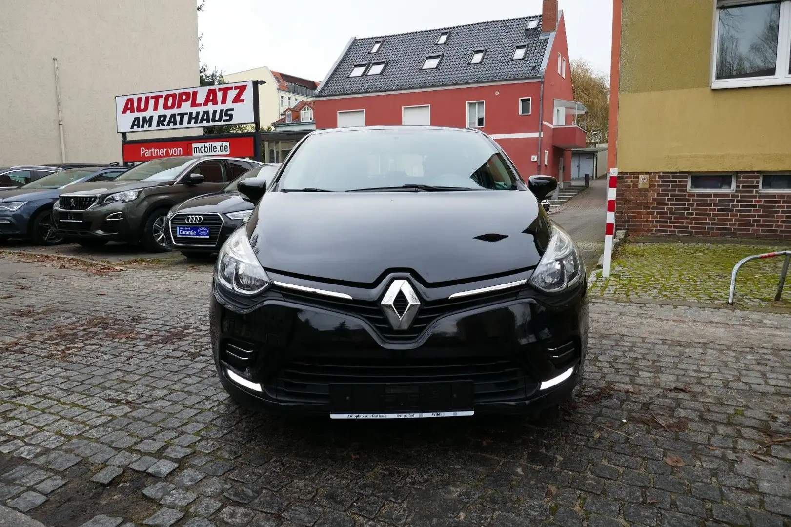 Renault Clio IV Limited Noir - 2
