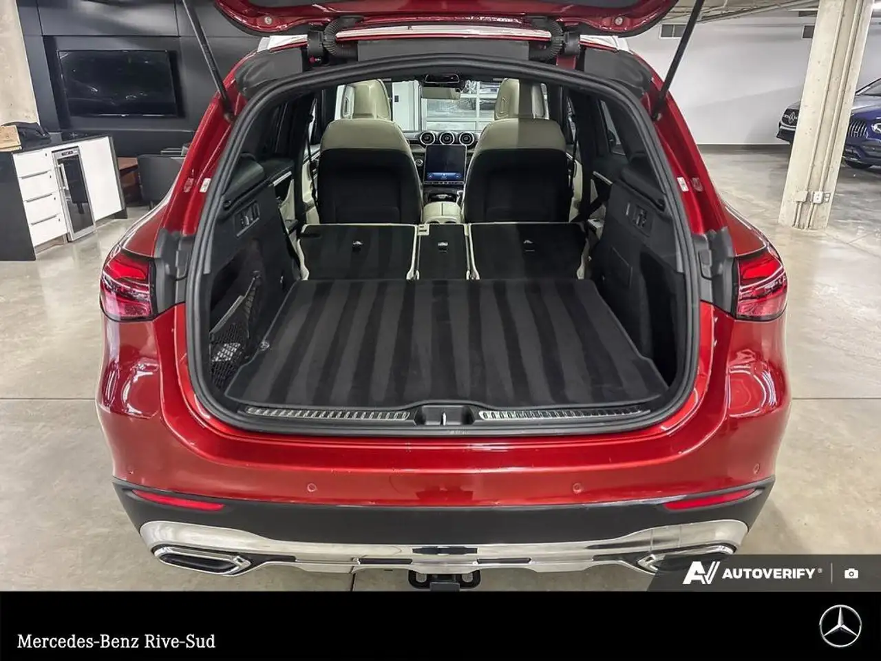 Mercedes-Benz GLC снимка Mercedes-Benz GLC