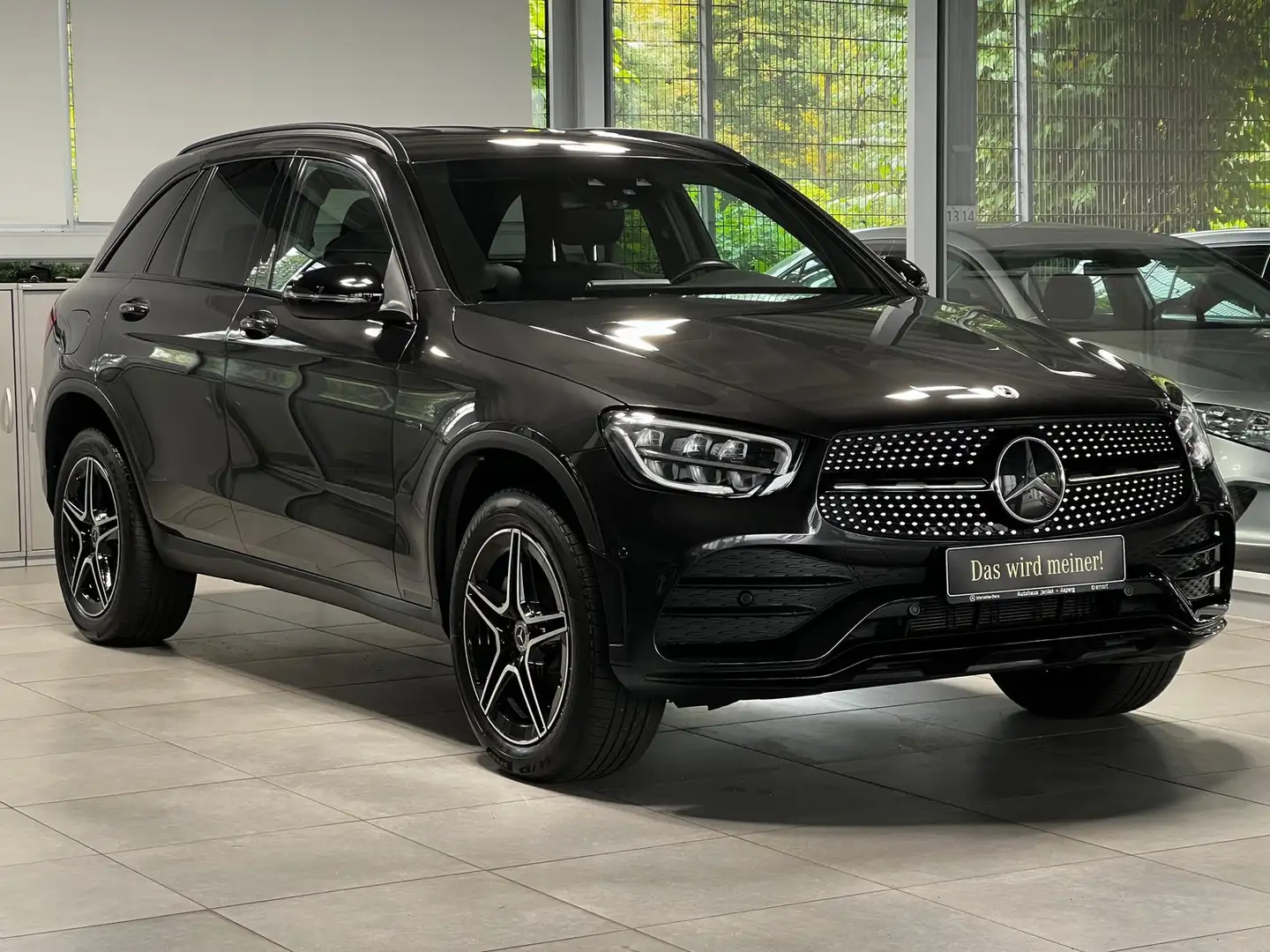 Mercedes-Benz GLC 300 e 4M AMG Line LED PDC&KAM+KLIMA+CARPLAY++ Grau - 2