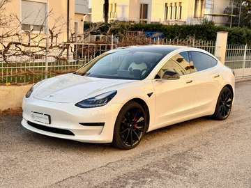 Performance Dual Motor awd 2 ANNI GARANZIA