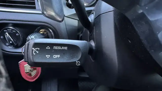 Porsche Macan view 24