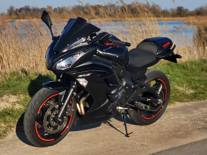 Kawasaki ER-6f - foto 2