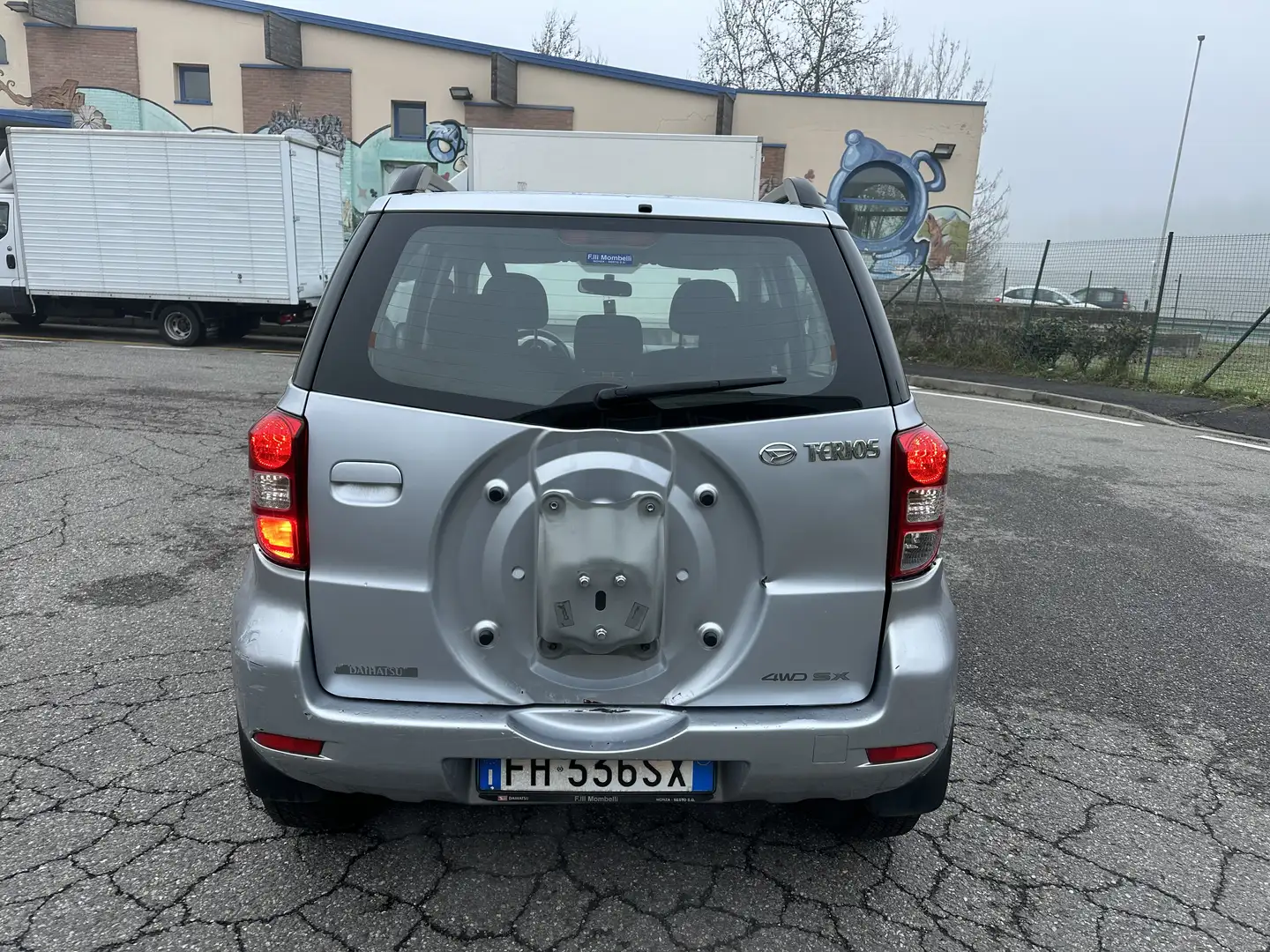 Daihatsu Terios 1.5 Benzina, EURO 4, 4WD, 133.000KM, AUTOMATICO Argento - 2