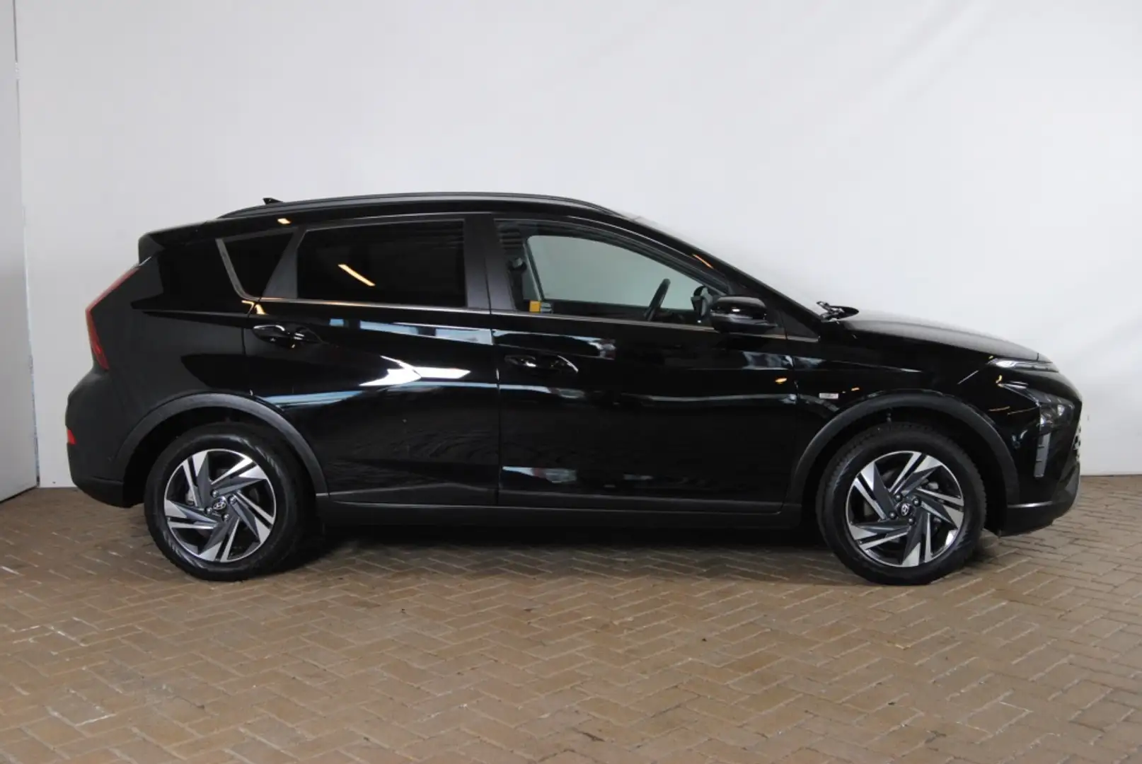 Hyundai BAYON 1.0 T-GDI Premium Negro - 2