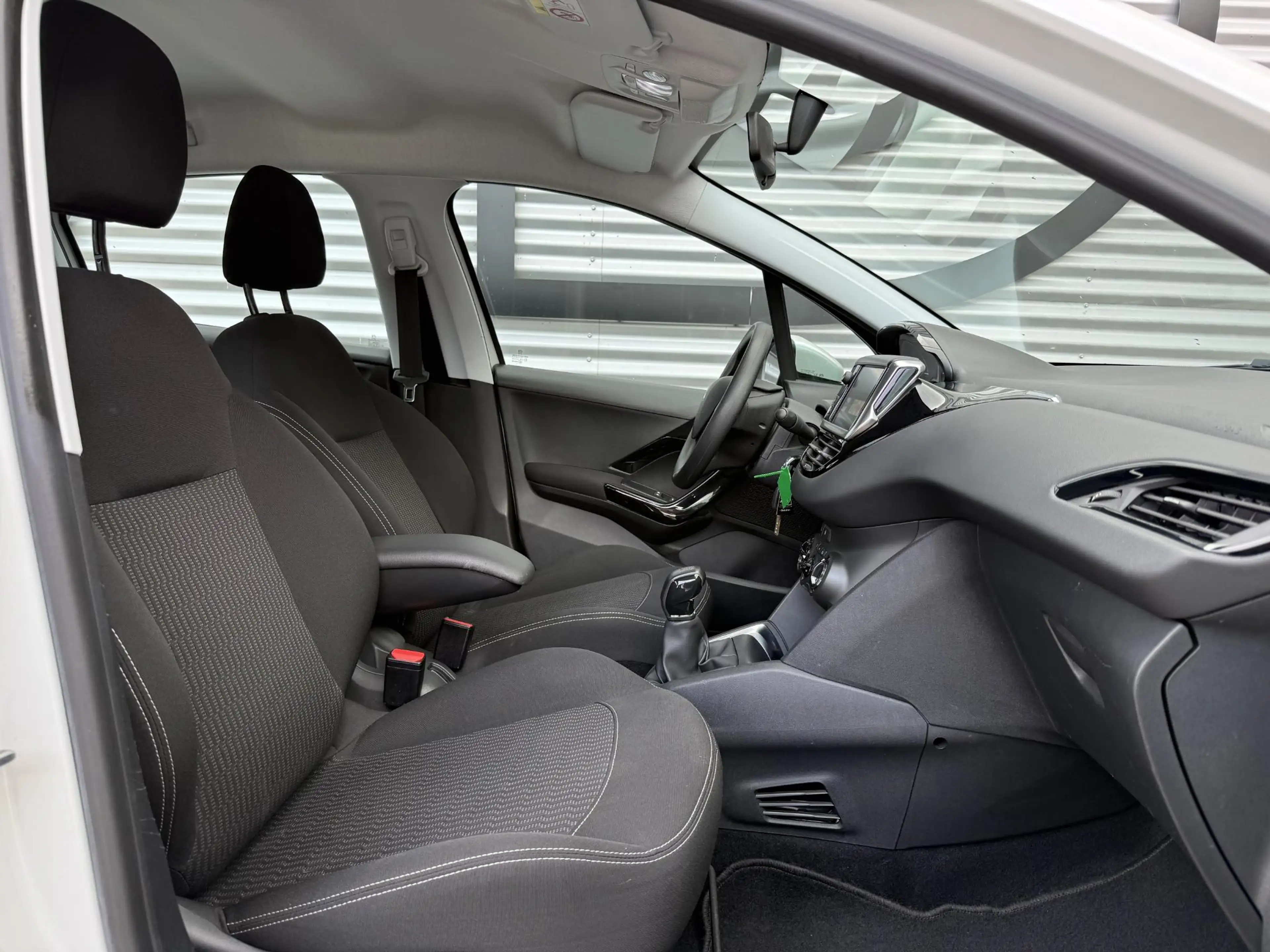 Peugeot 208 1.2 PureTech Blue Lion 2e Eigenaar|Navi|Carplay|Ai — photo 6
