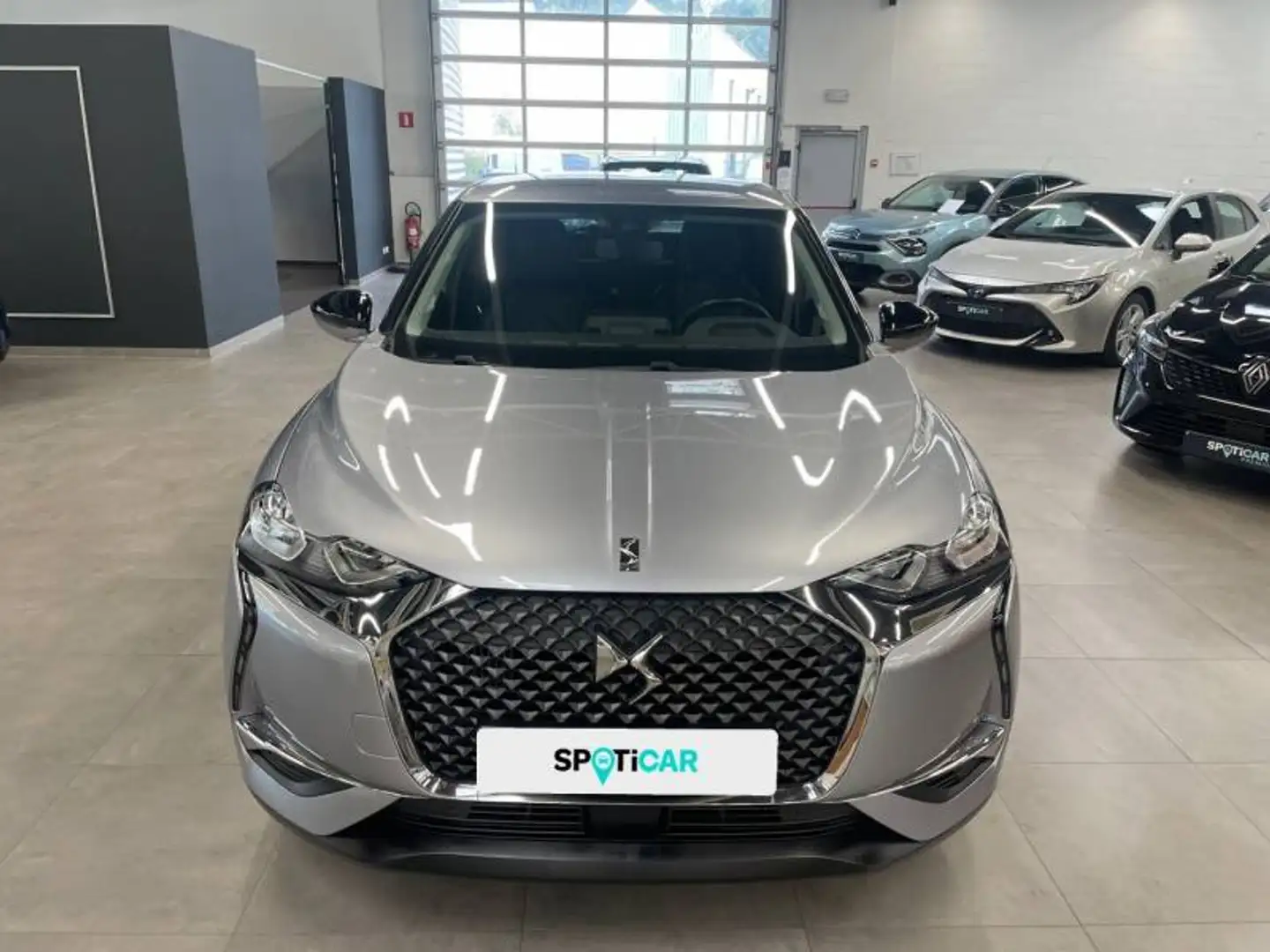 DS Automobiles DS 3 Crossback 1 PureTech 130 Automatic So Chic Grijs - 2