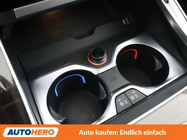 BMW X7 view 28