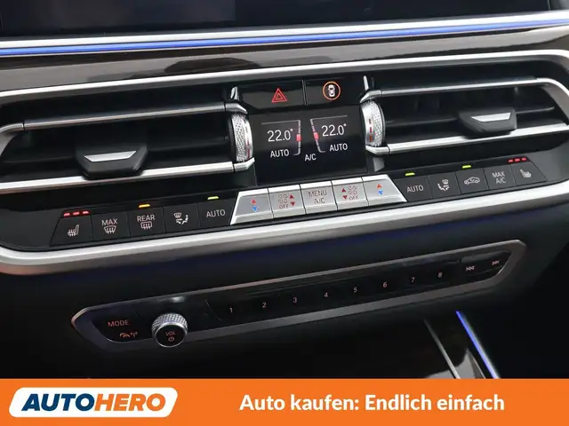 BMW X7 view 27