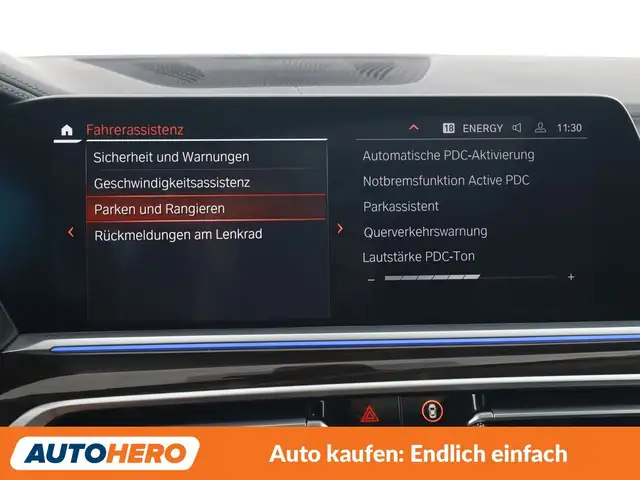 BMW X7 view 24