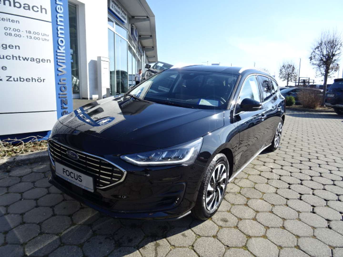 Ford Focus nuo 478 €/ mėn Benzinas 2026m. Kita Mechaninė