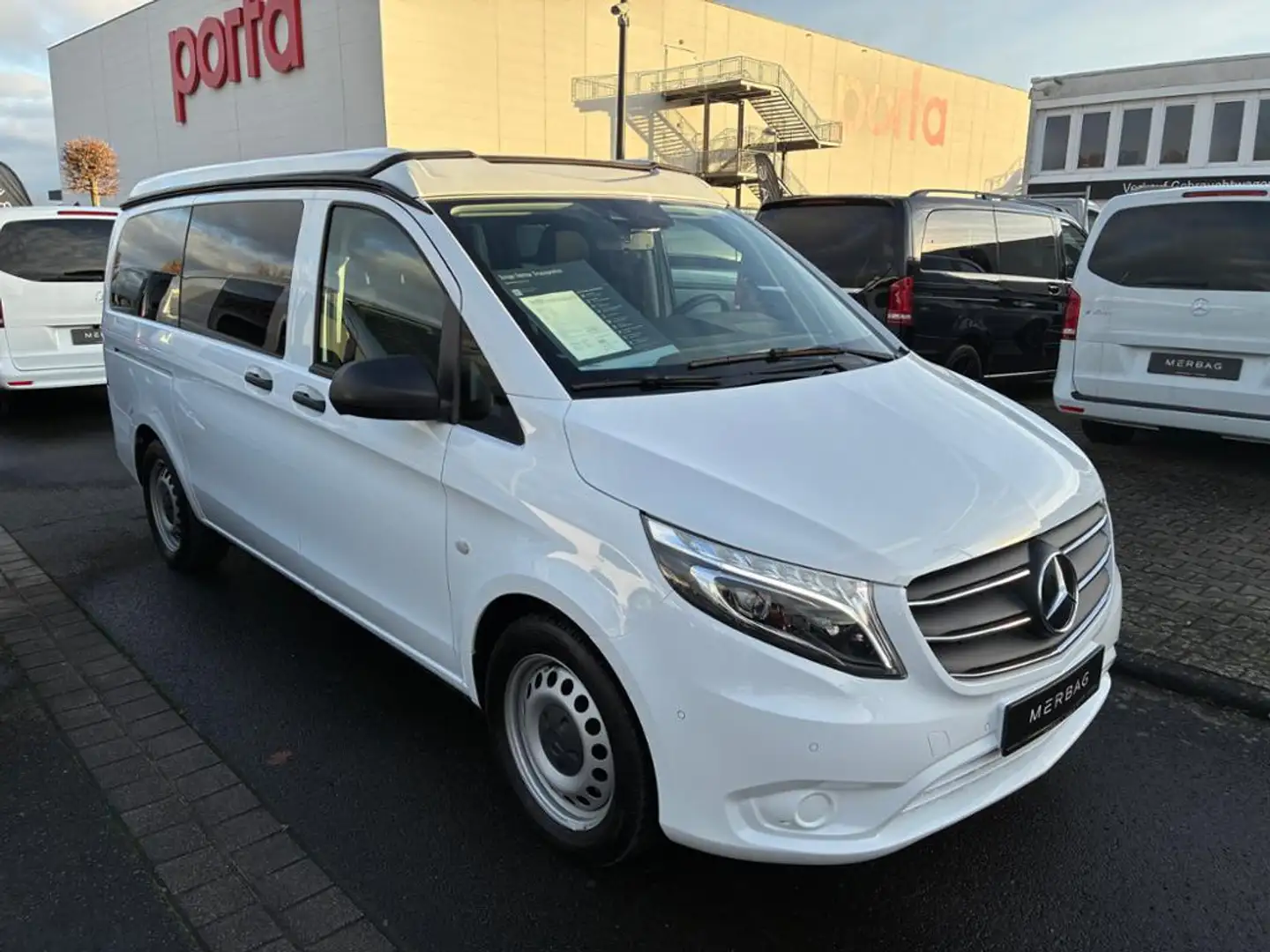 Mercedes-Benz Vito 119 CDI Tourer PRO Lang Vanstar ACC LED LM Weiß - 2