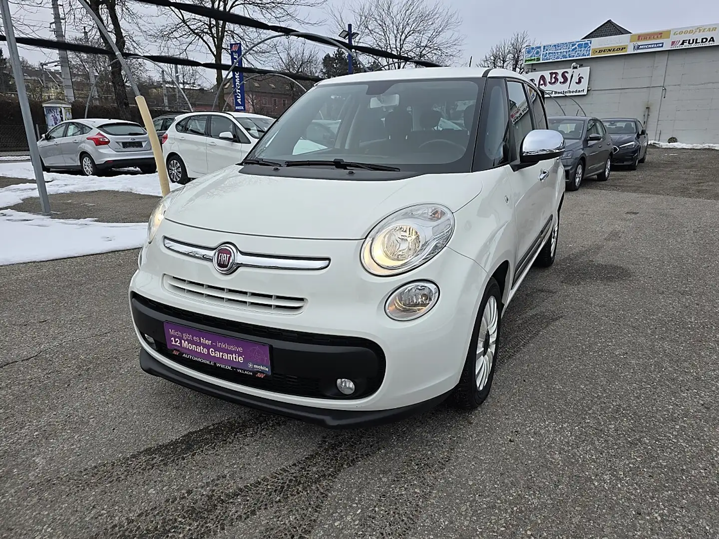 Fiat 500L Living 1,3 MultiJet II 95 Start&Stop Pop Star Weiß - 1