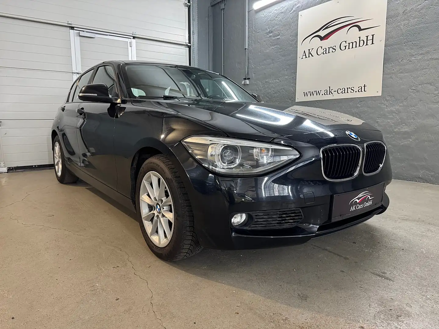 BMW 120 d xDrive Österreich-Paket*Kamera*Steuerkette Er... Schwarz - 1