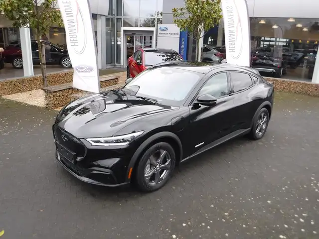 Ford Mustang Mach-E Base