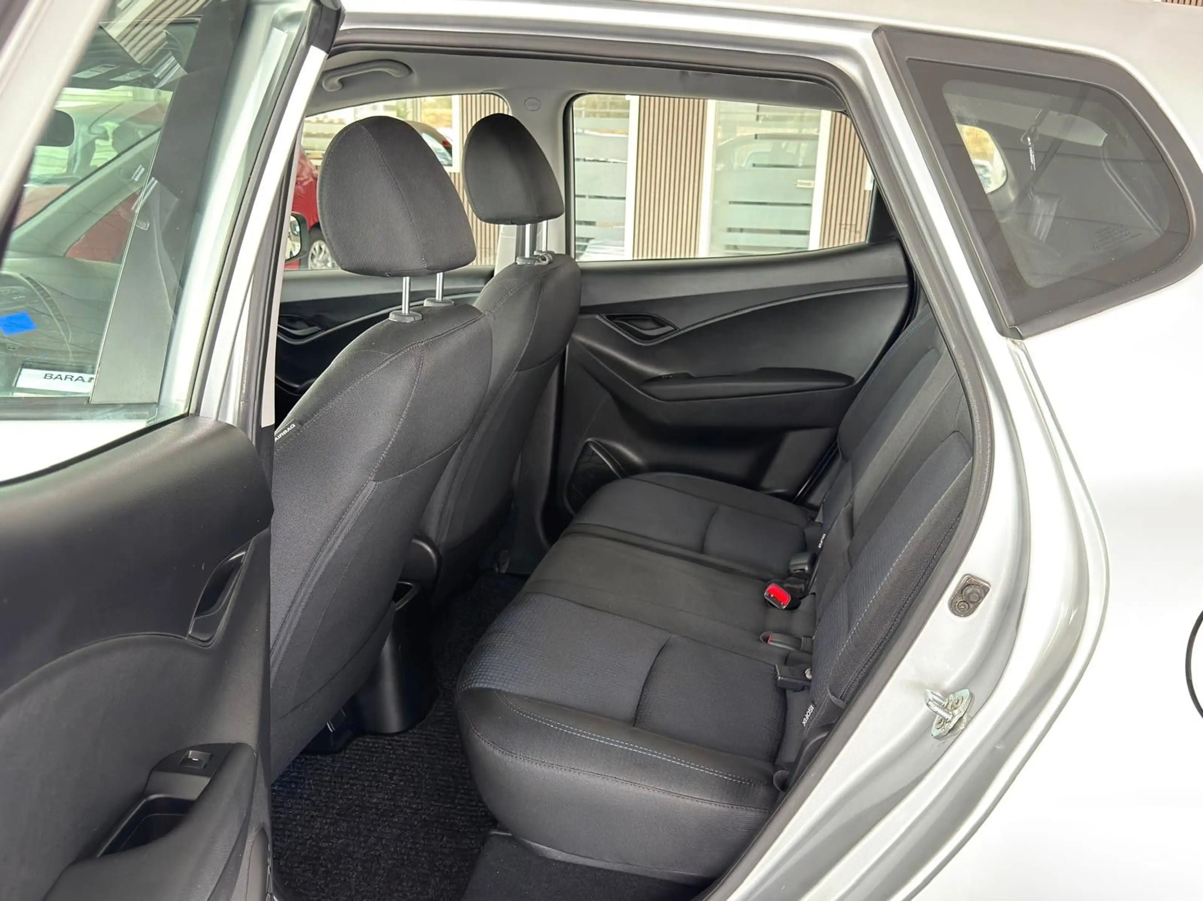 Hyundai iX20 FIFA world Cup Edition+Automatik+Sitzh+TOP! — photo 14