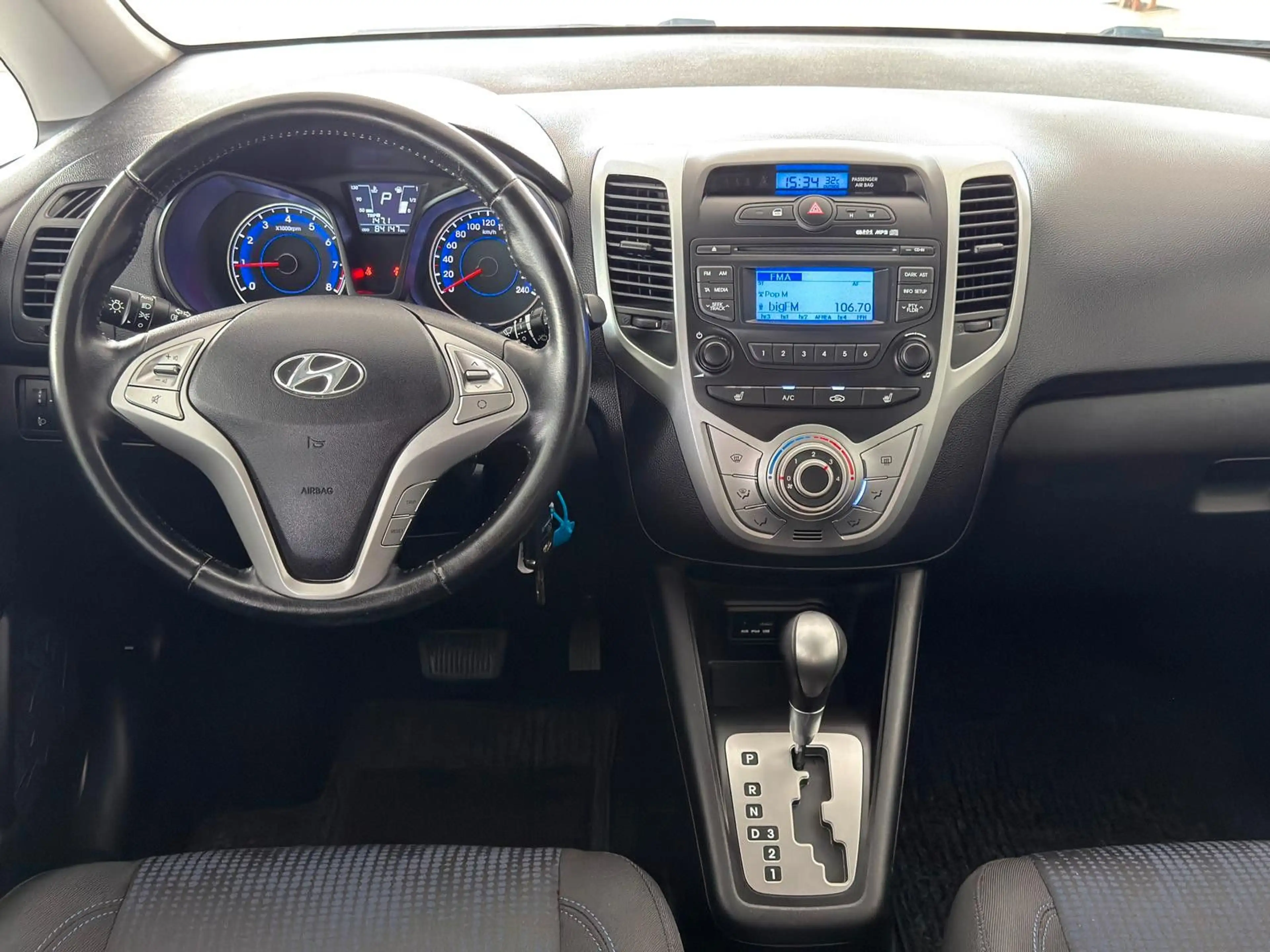 Hyundai iX20 FIFA world Cup Edition+Automatik+Sitzh+TOP! — photo 10