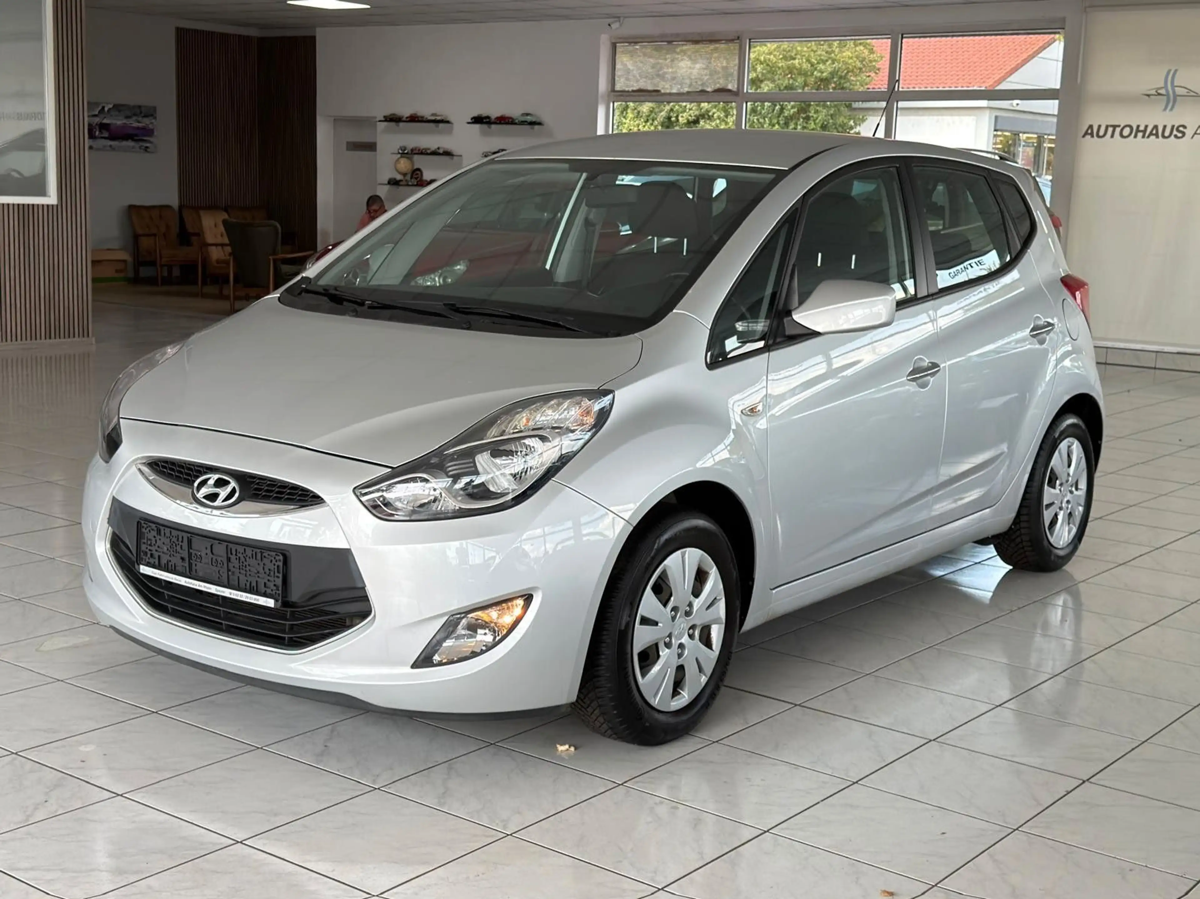 Hyundai iX20 FIFA world Cup Edition+Automatik+Sitzh+TOP! — photo 2