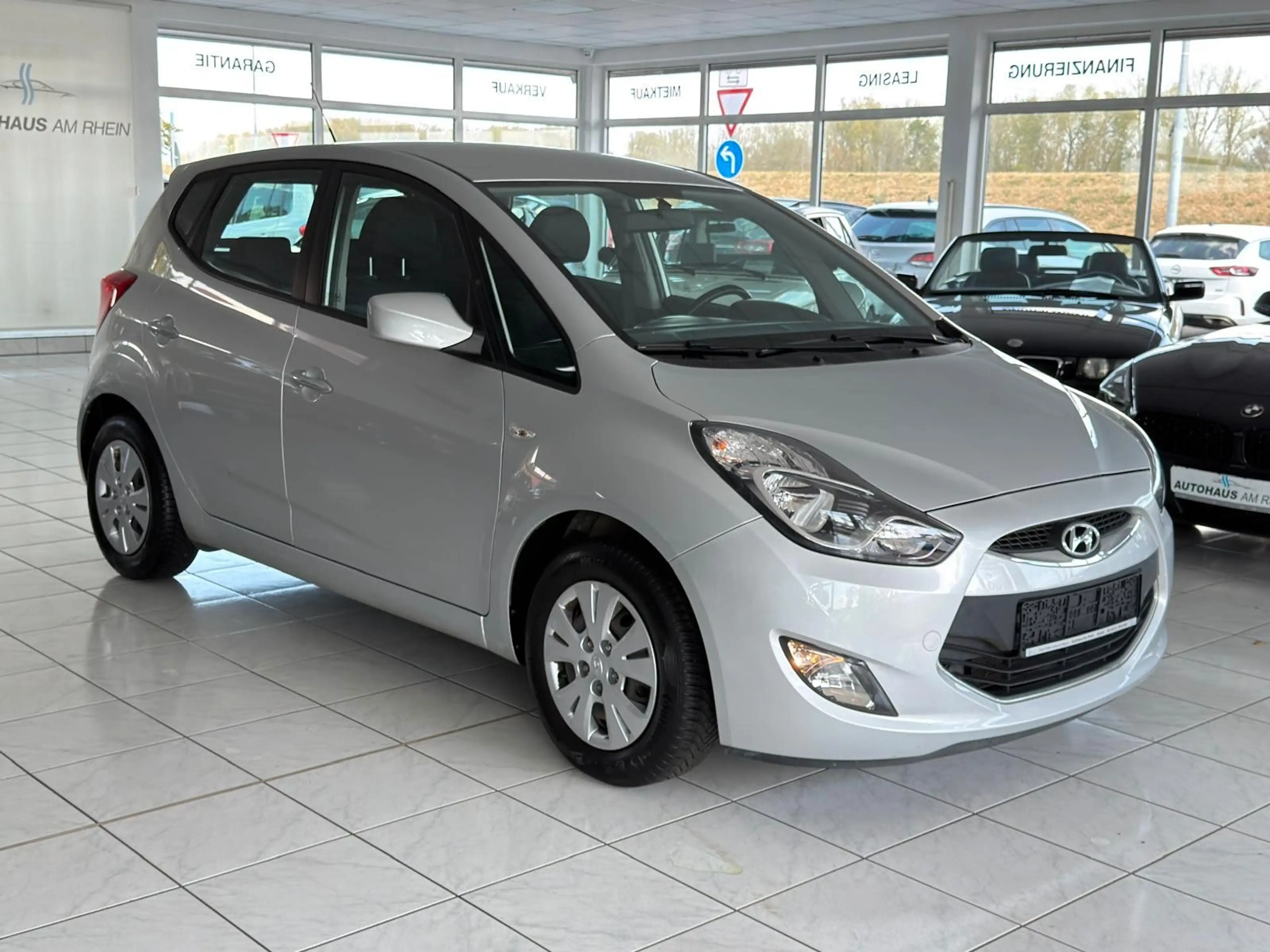 Hyundai iX20 FIFA world Cup Edition+Automatik+Sitzh+TOP!