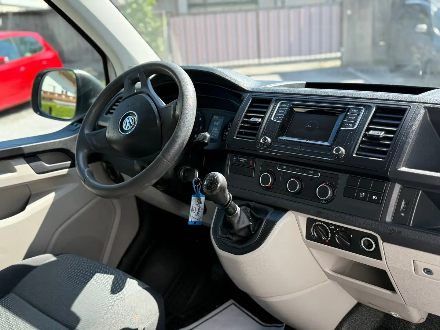 Volkswagen T6 Kombi Kombi LR 2,0 Entry TDI BMT Entry Weiß - 2