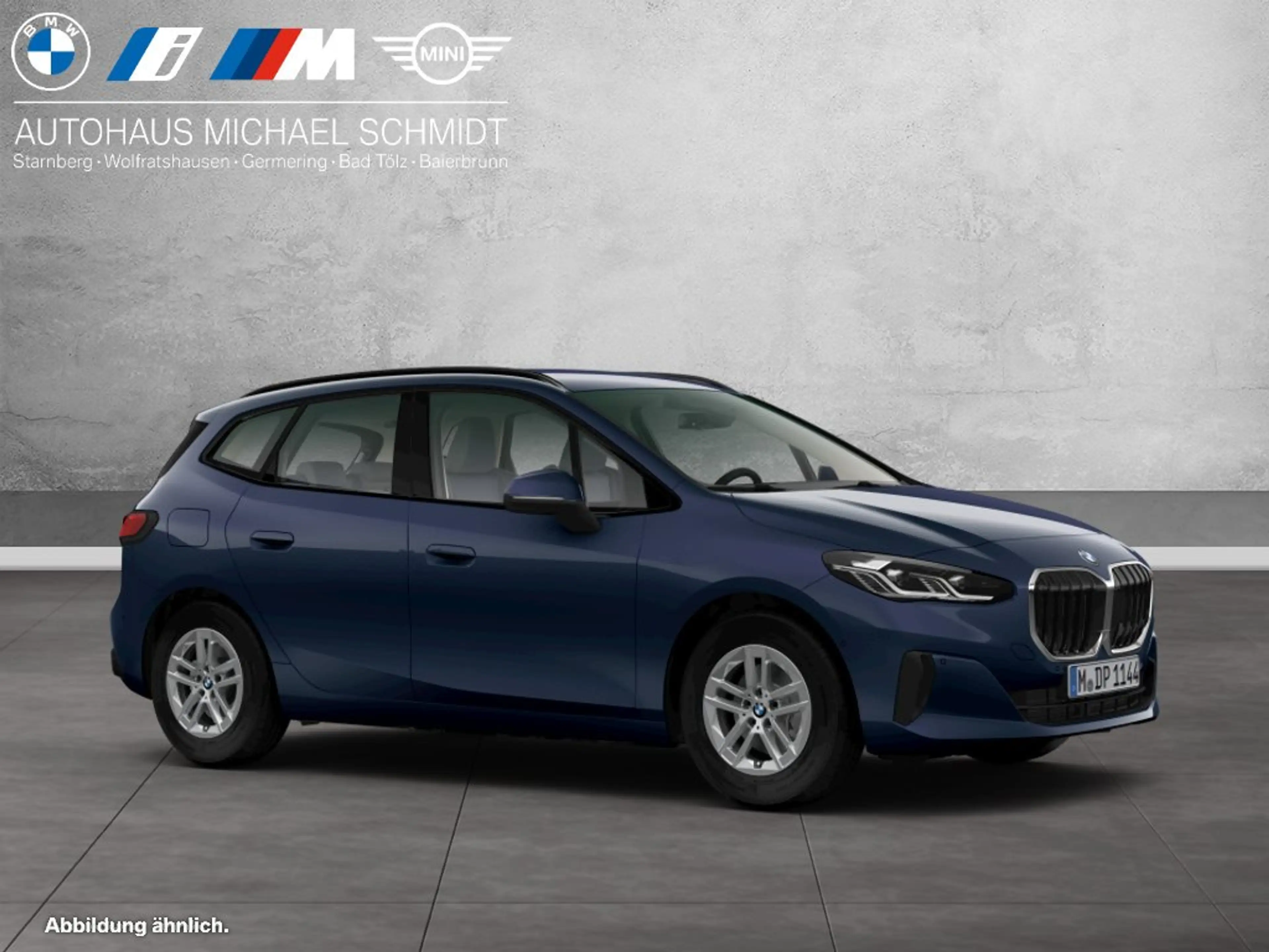 BMW 216 i Active Tourer — photo 9
