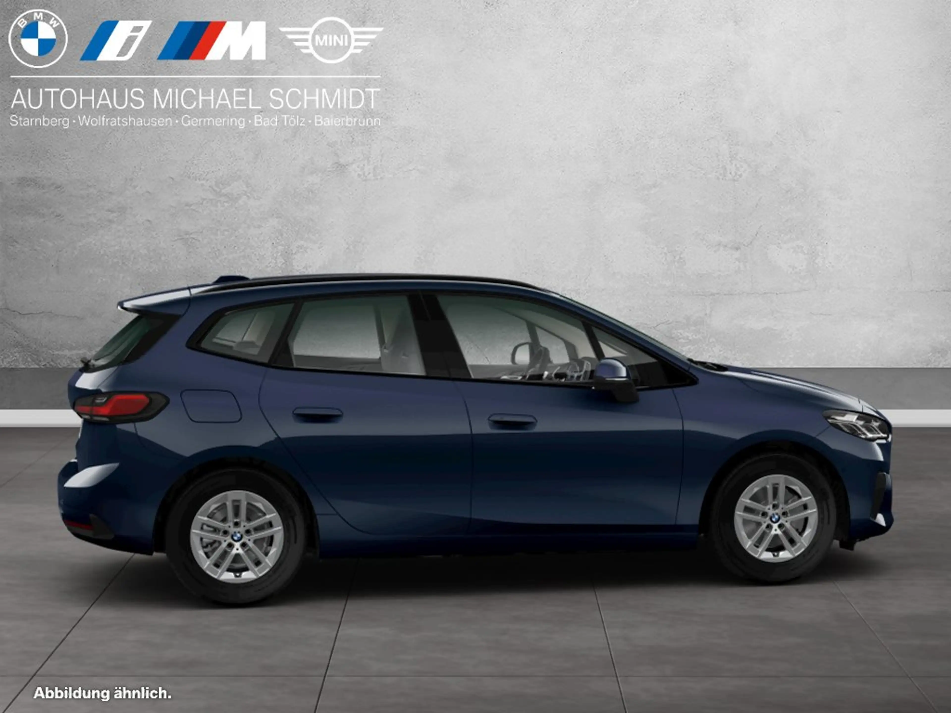 BMW 216 i Active Tourer — photo 8