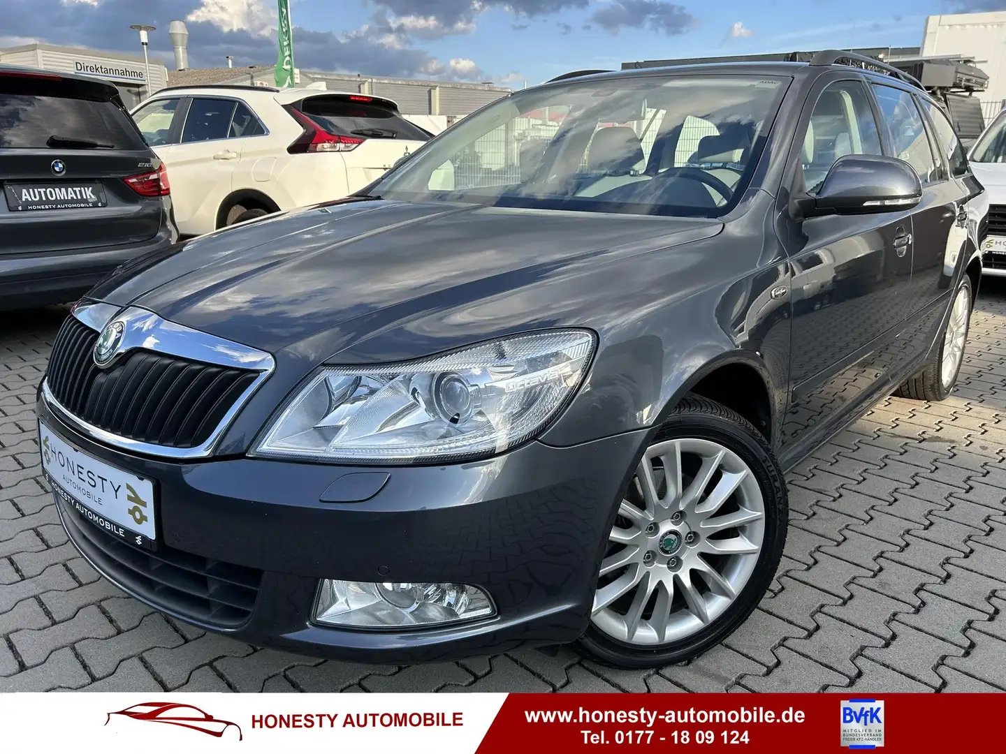 Skoda Octavia Combi 1.8 TSI  L & K*LEDER*ANHÄNGERKUPPLUNG*BRE... Grau - 1