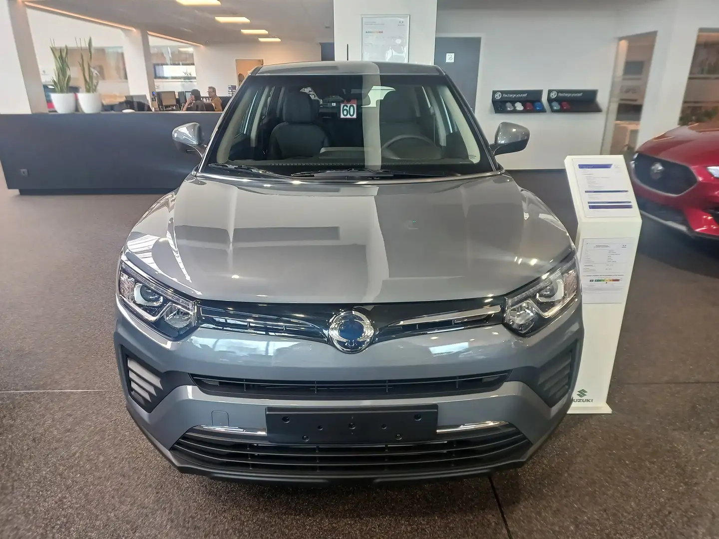 SsangYong Tivoli 1.5 T-GDI 2WD Crystal  ( EUR6d ) siva - 2