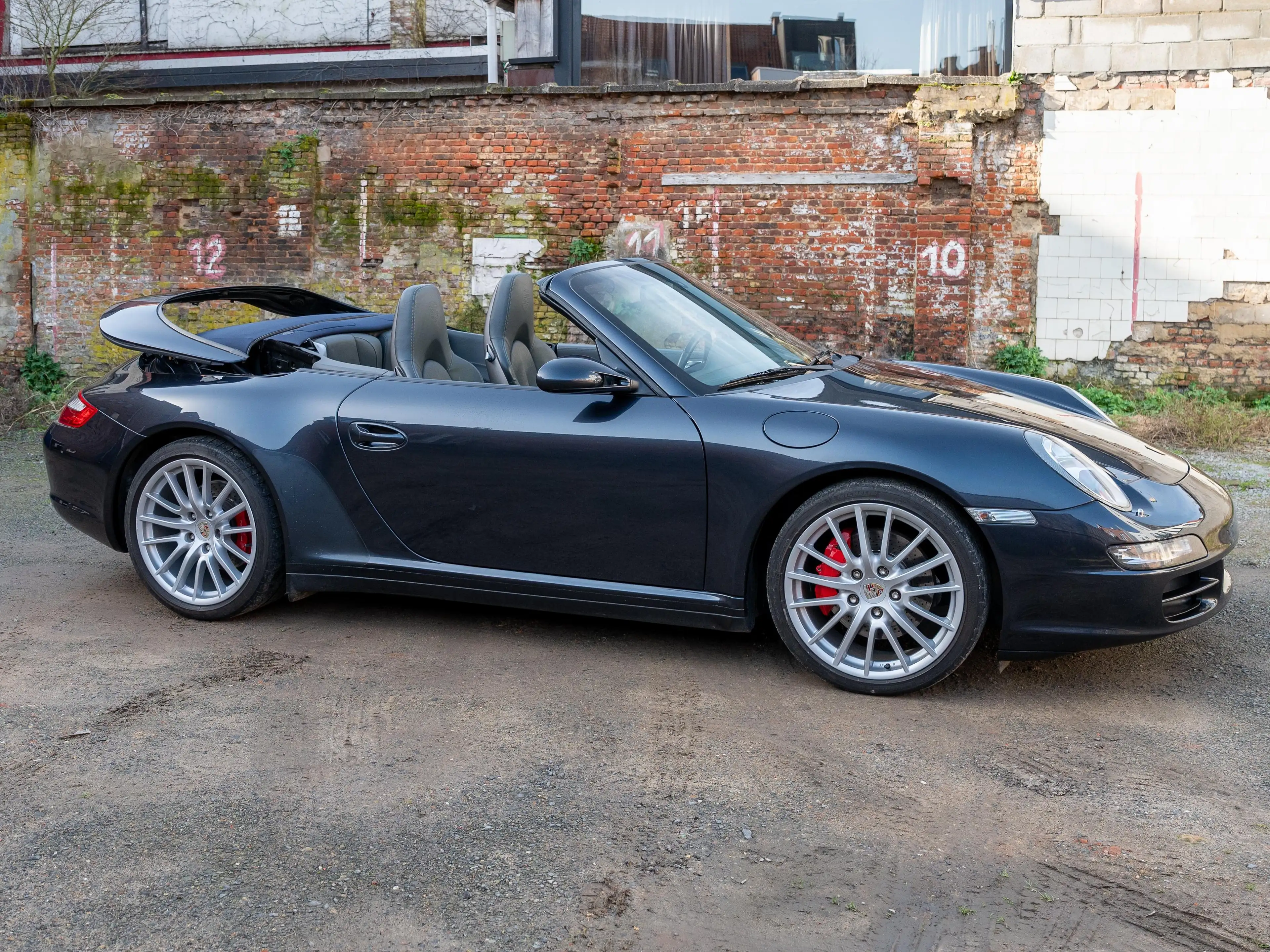 Porsche 997 Carrera 4S cabrio — photo 7