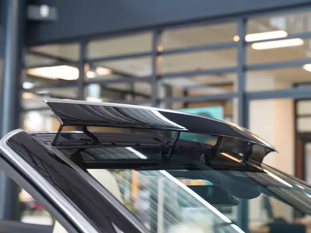 Mercedes-Benz Cle view 10