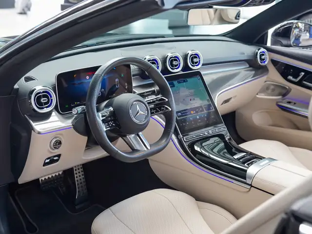 Mercedes-Benz Cle view 13