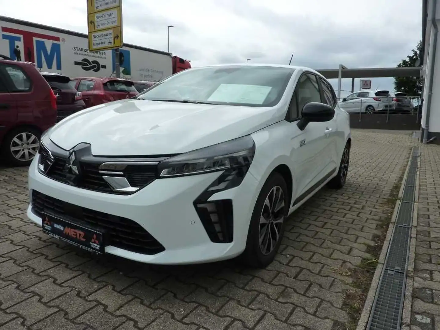 Mitsubishi Colt PLUS 1.0 Benziner 5-Gang Weiß - 1