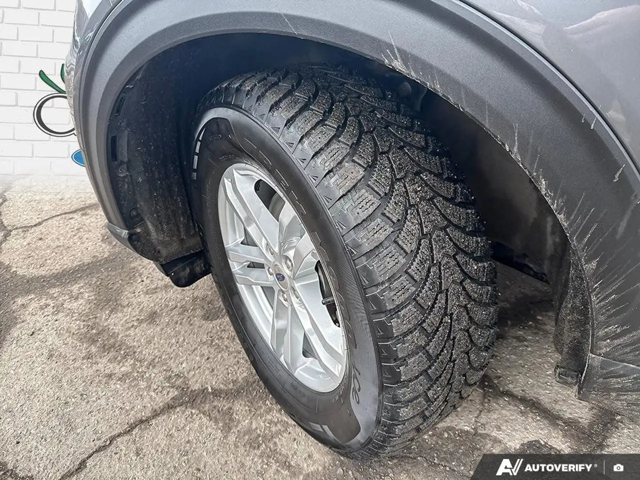 Ford Explorer снимка Ford Explorer
